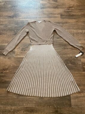 Robbie Bee Taupe Wrap-Style Long Sleeve Knit Midi Dress